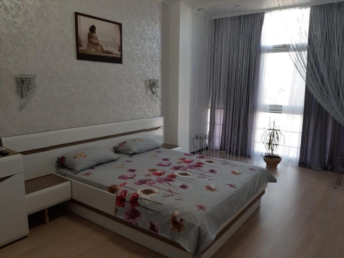 Маршала Малиновського 18 Б 12 Жемчужина Квартира Odessa Exteriör bild